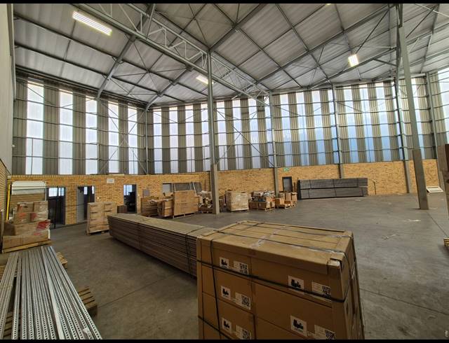 609M² WAREHOUSE TO LET IN LINBRO PARK